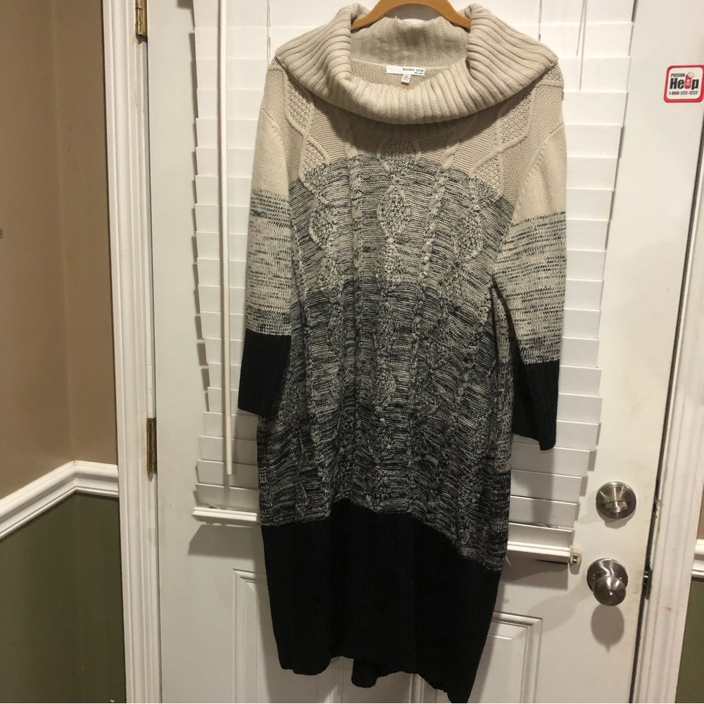 Studio One New York Dress - Picture 1 of 4